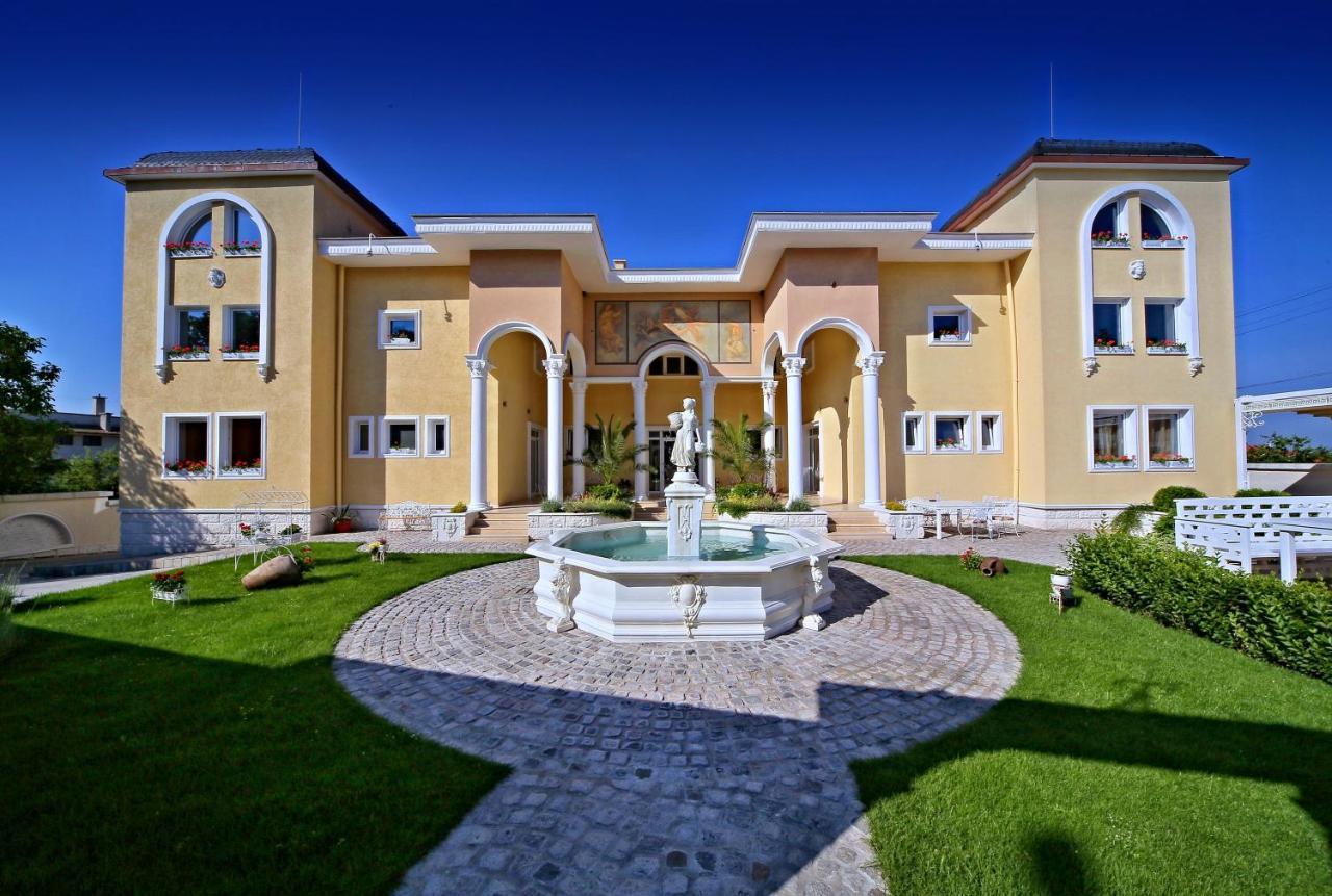 Hotel History Chaskowo Exterior foto